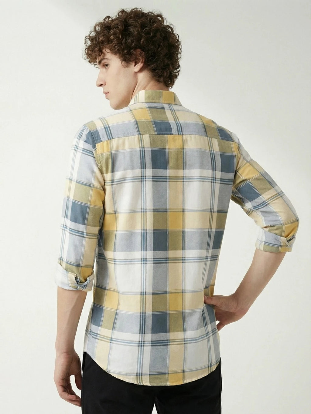 Men Slim Fit Checkered Spread Collar Casual Shirt