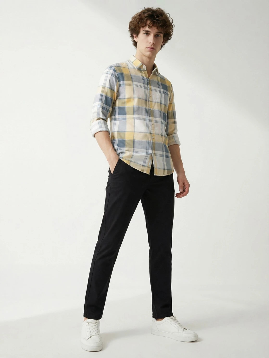 Men Slim Fit Checkered Spread Collar Casual Shirt
